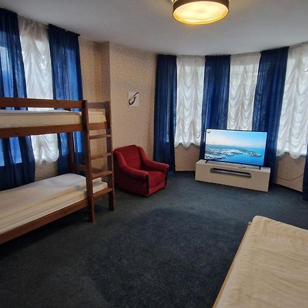 Central Hotel With Free Parking Riga Esterno foto