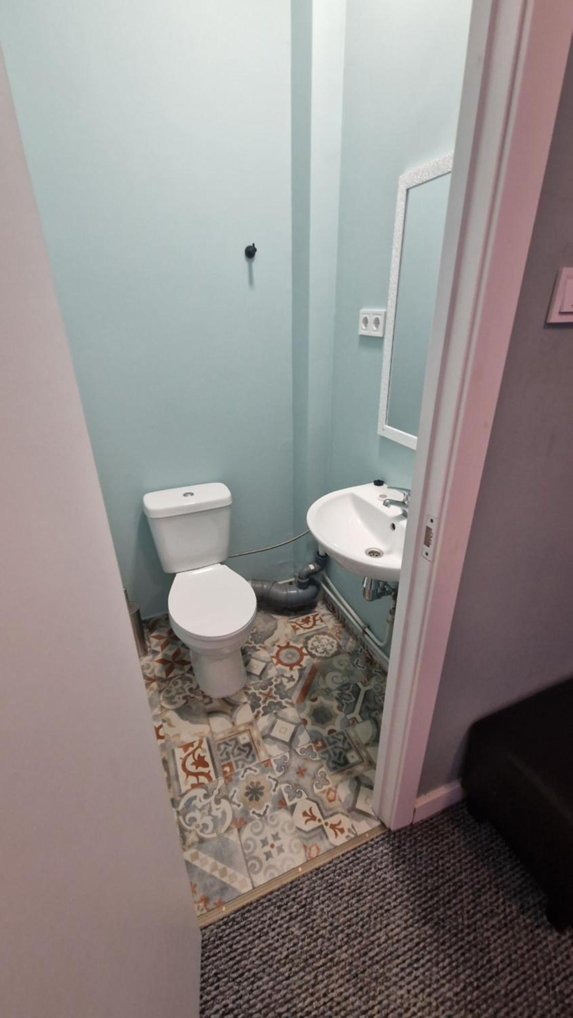 Central Hotel With Free Parking Riga Esterno foto
