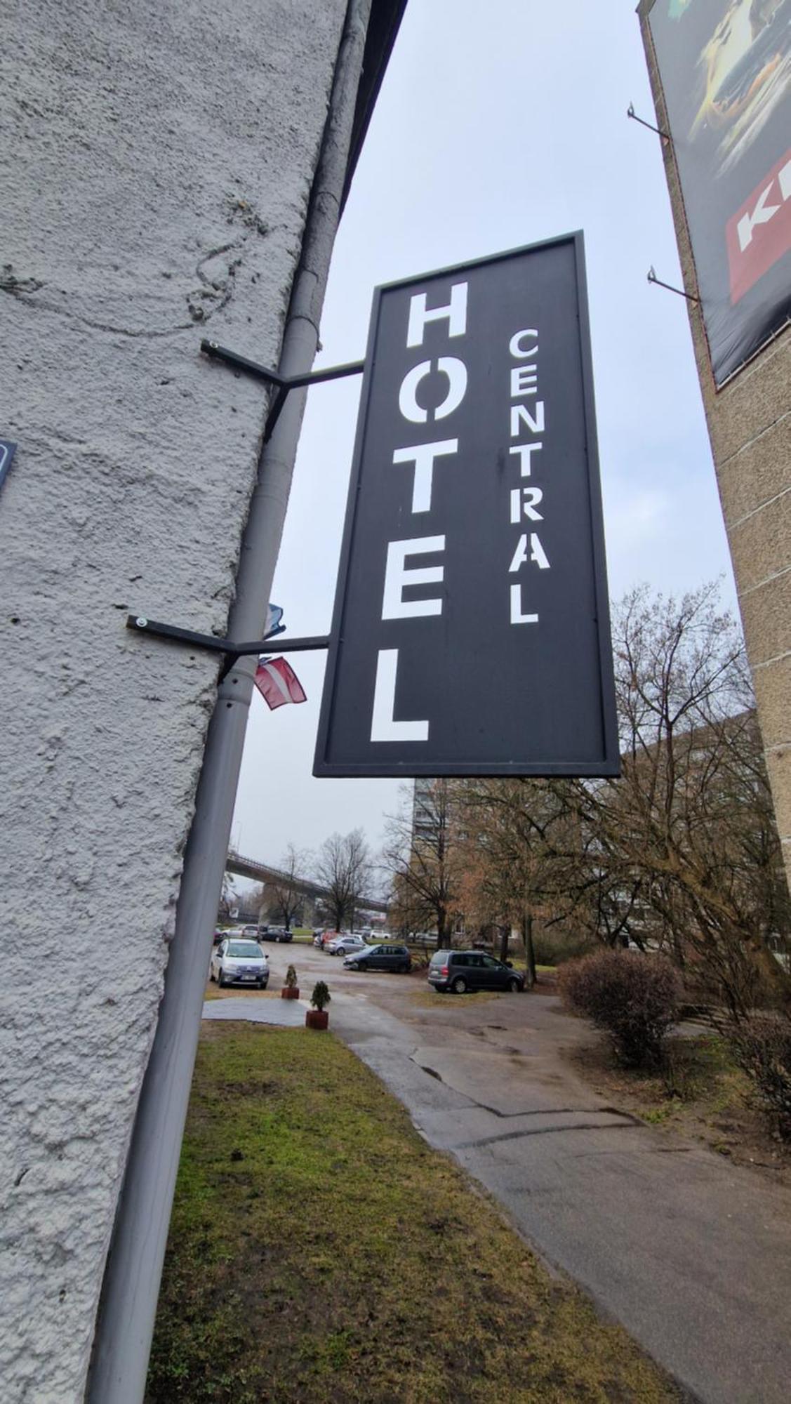 Central Hotel With Free Parking Riga Esterno foto