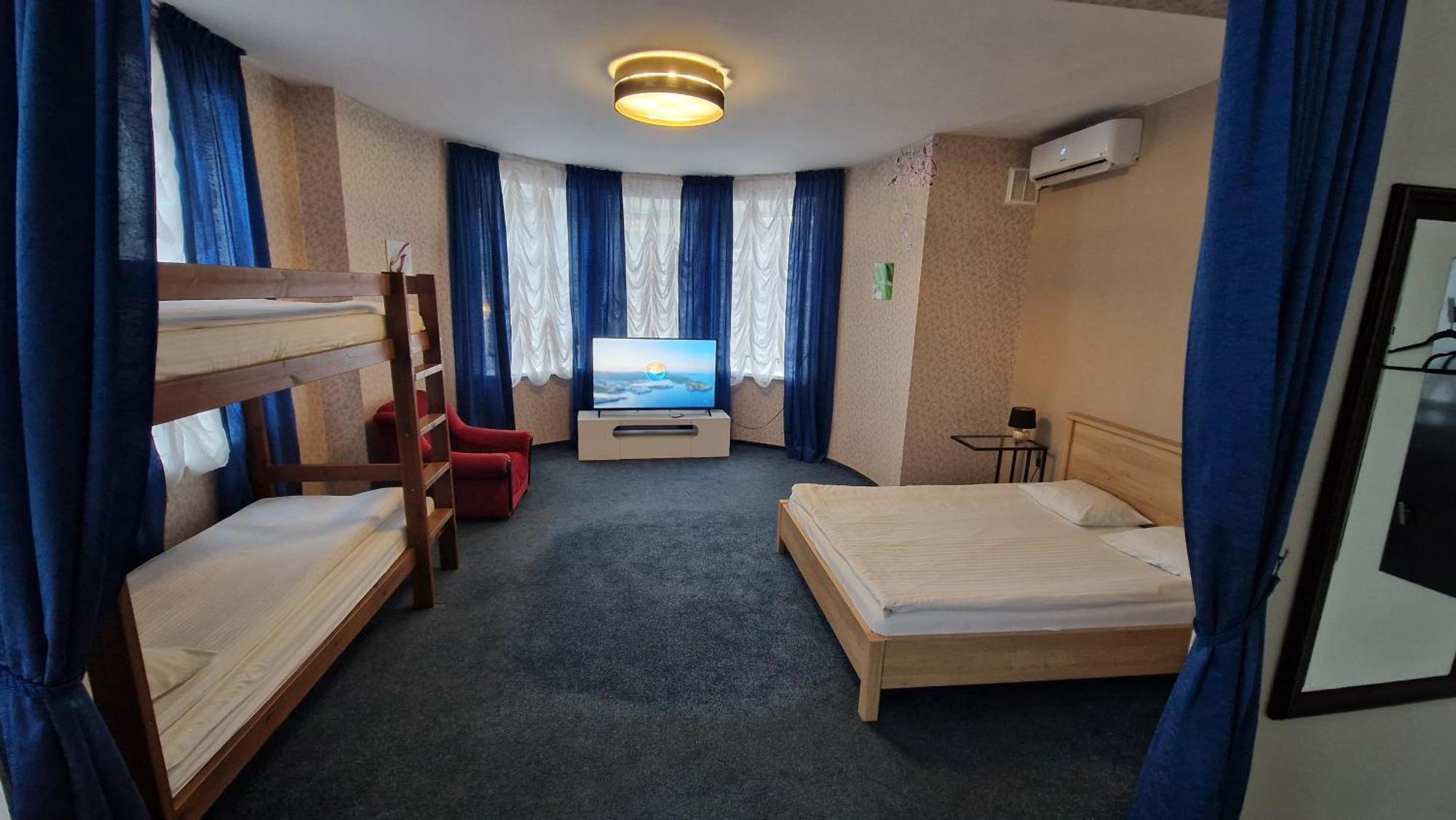 Central Hotel With Free Parking Riga Esterno foto